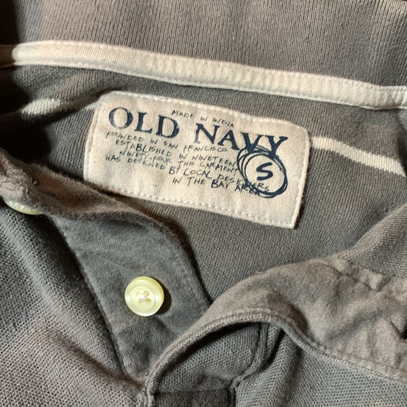 OLD NAVY-men’s gray/white stripe cotton short sleeve button polo shirt - Picture 5 of 10